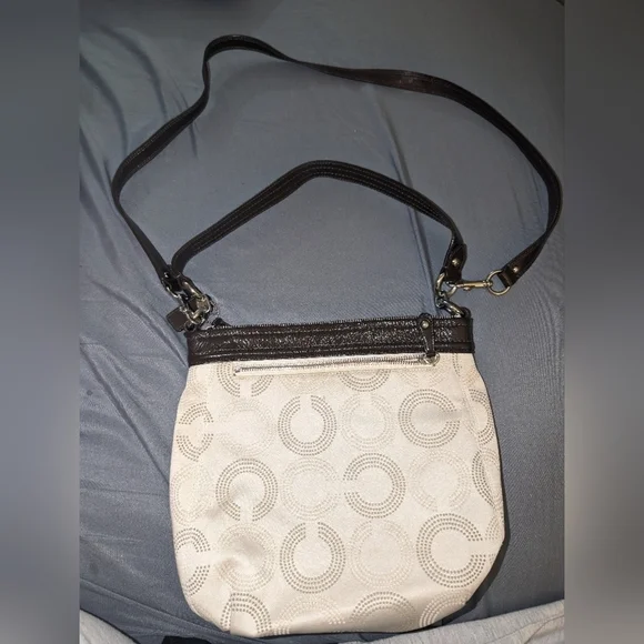Authentic Coach purse - Picture 2 of 7